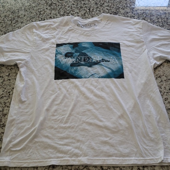 Vandal-A Screen tee - Picture 1 of 3